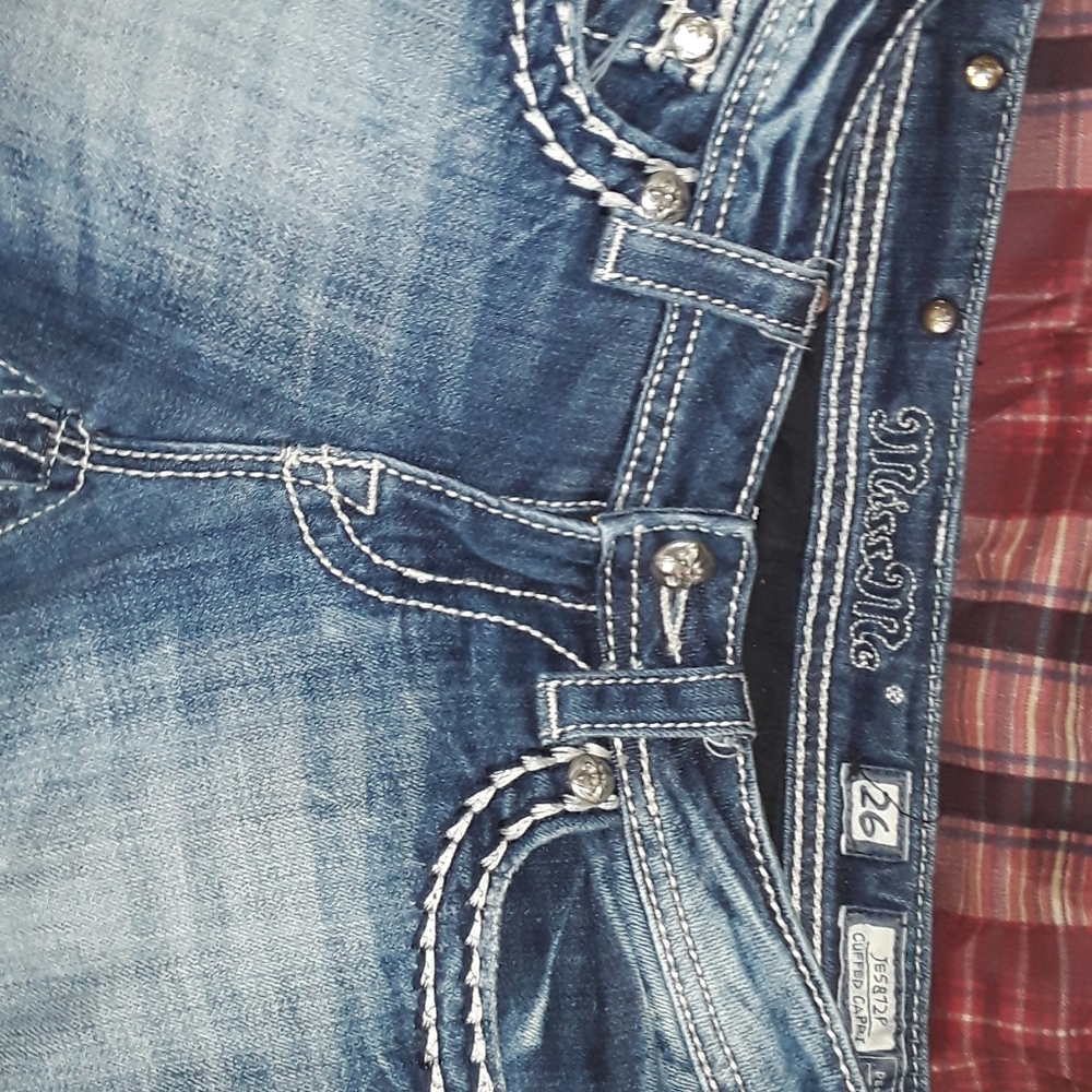 Miss Me capri size 26